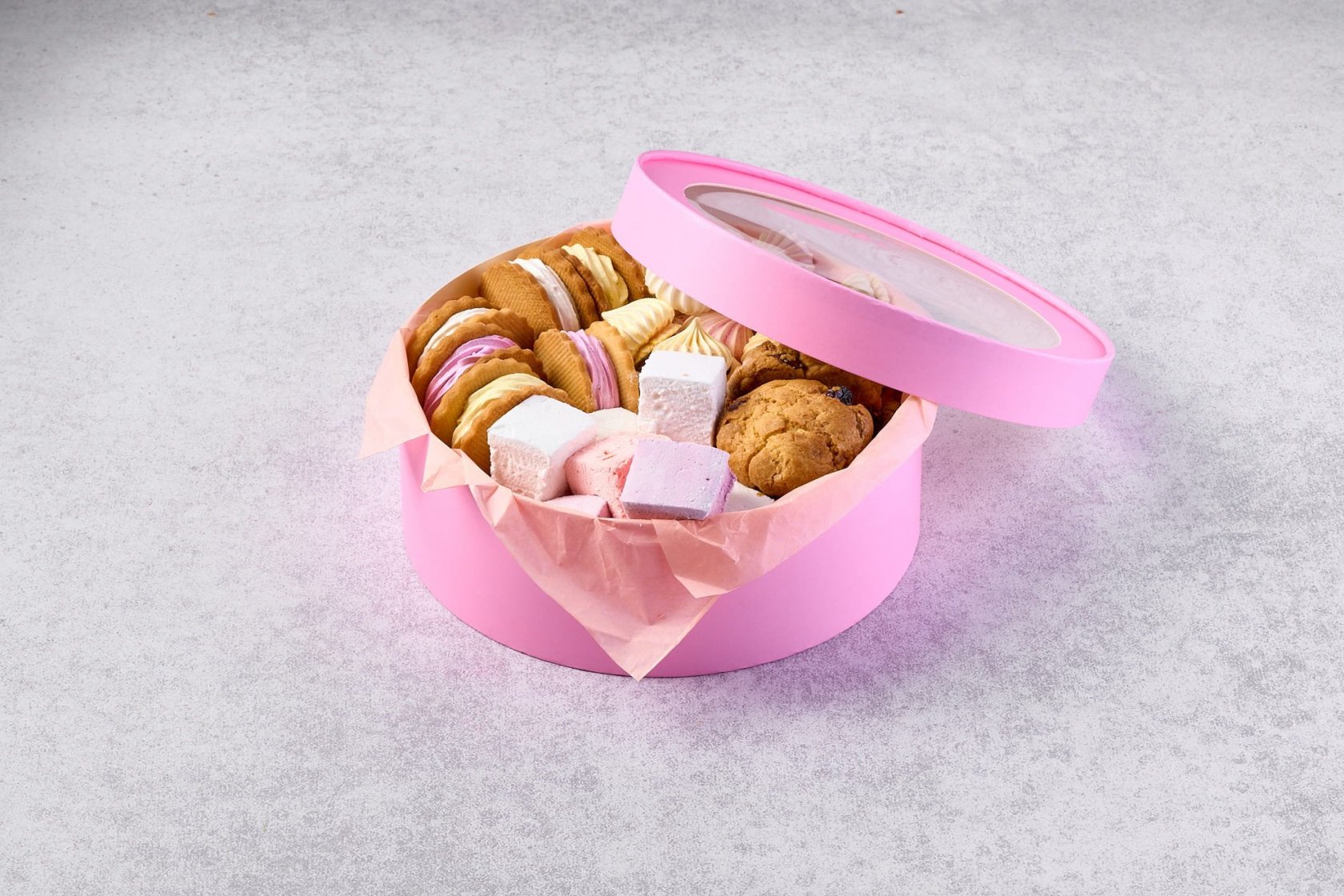 Подарочный набор «Ассорти печенья, маршмеллоу и безе»
