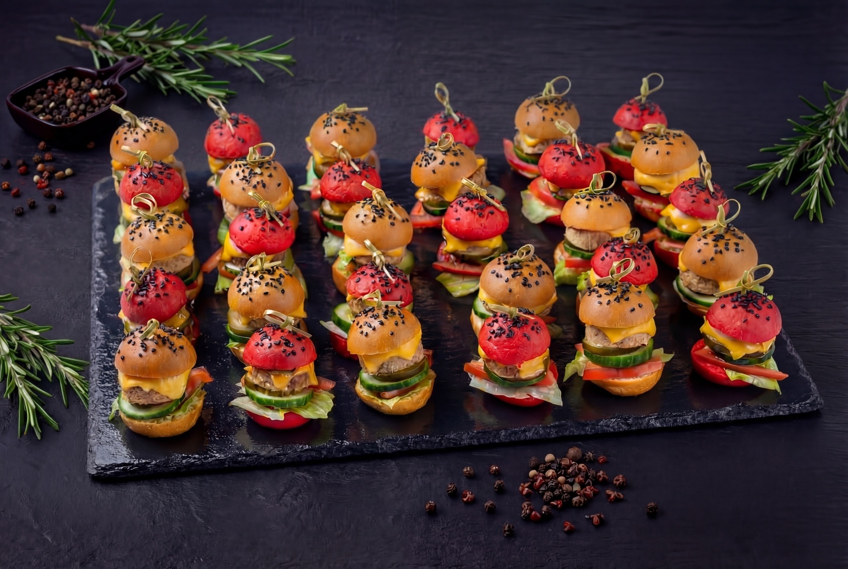 Нано бургеры со свининой и с курицей, 30 шт 