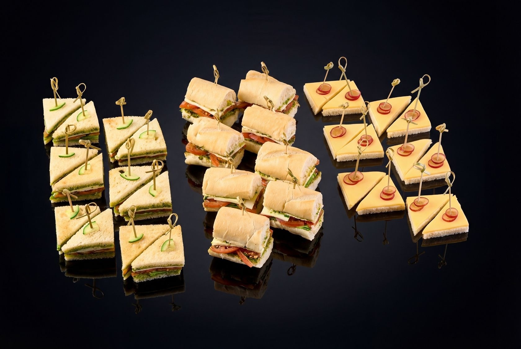 Набор мини-сэндвичей «Ассорти» №4, 32 шт