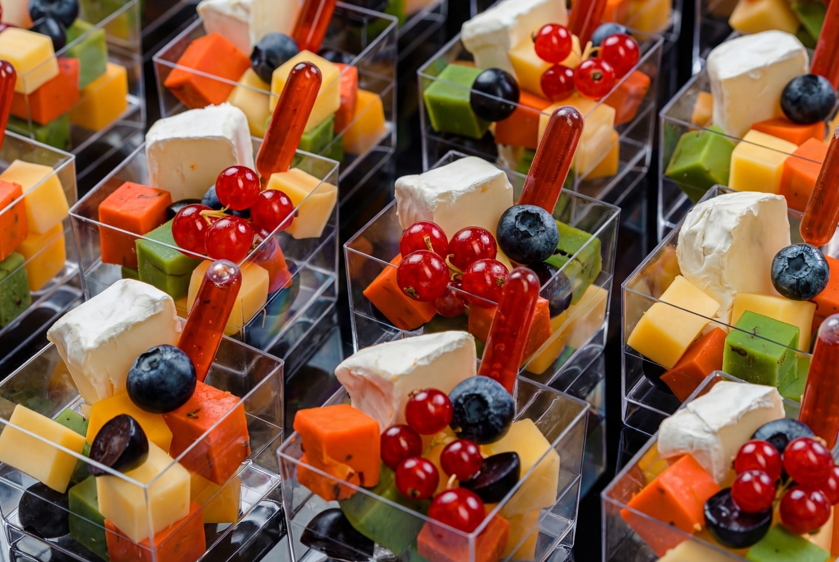 Веррины с ассорти сыров и ягодами, 24 шт - #2