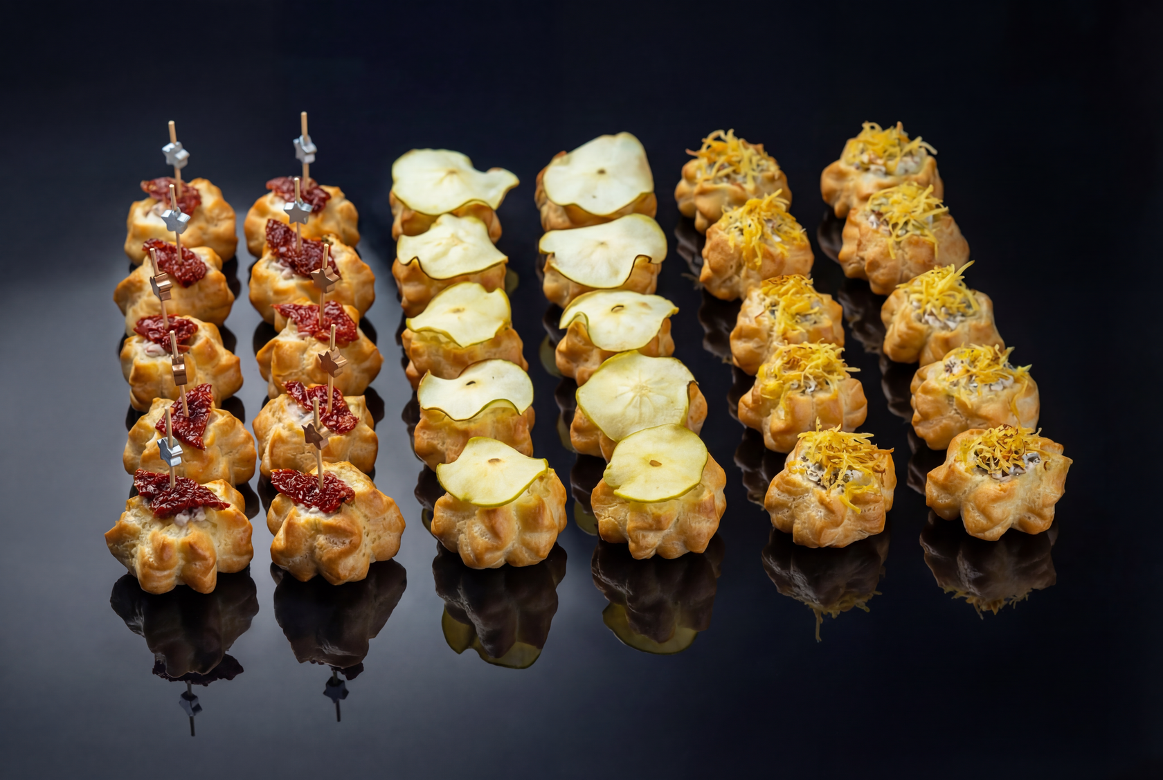 Ассорти профитролей с муссом из индейки, паштетом из кролика и с грибным муссом, 30 шт