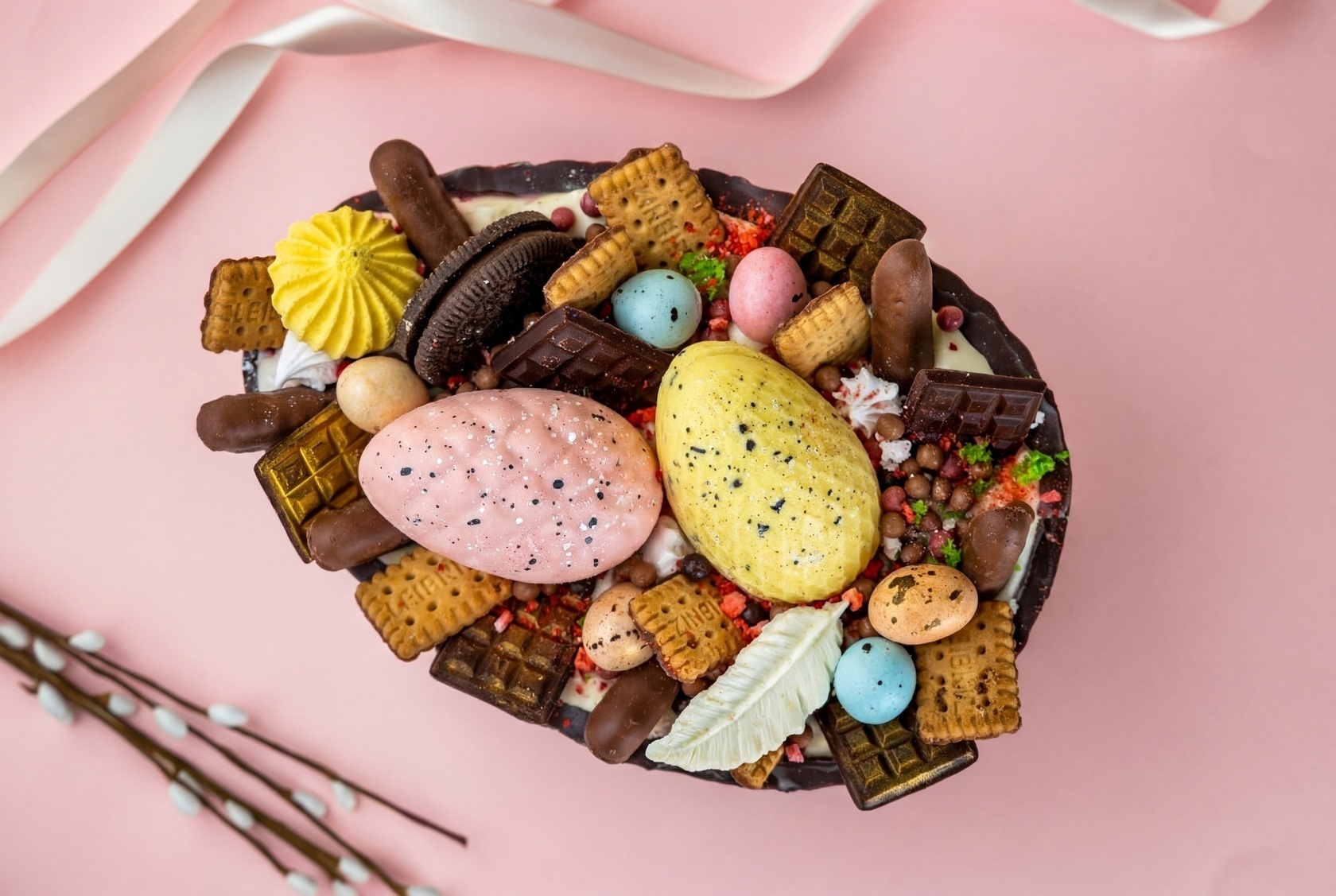 Большое шоколадное яйцо «Фантазия» с оригинальной начинкой - #9