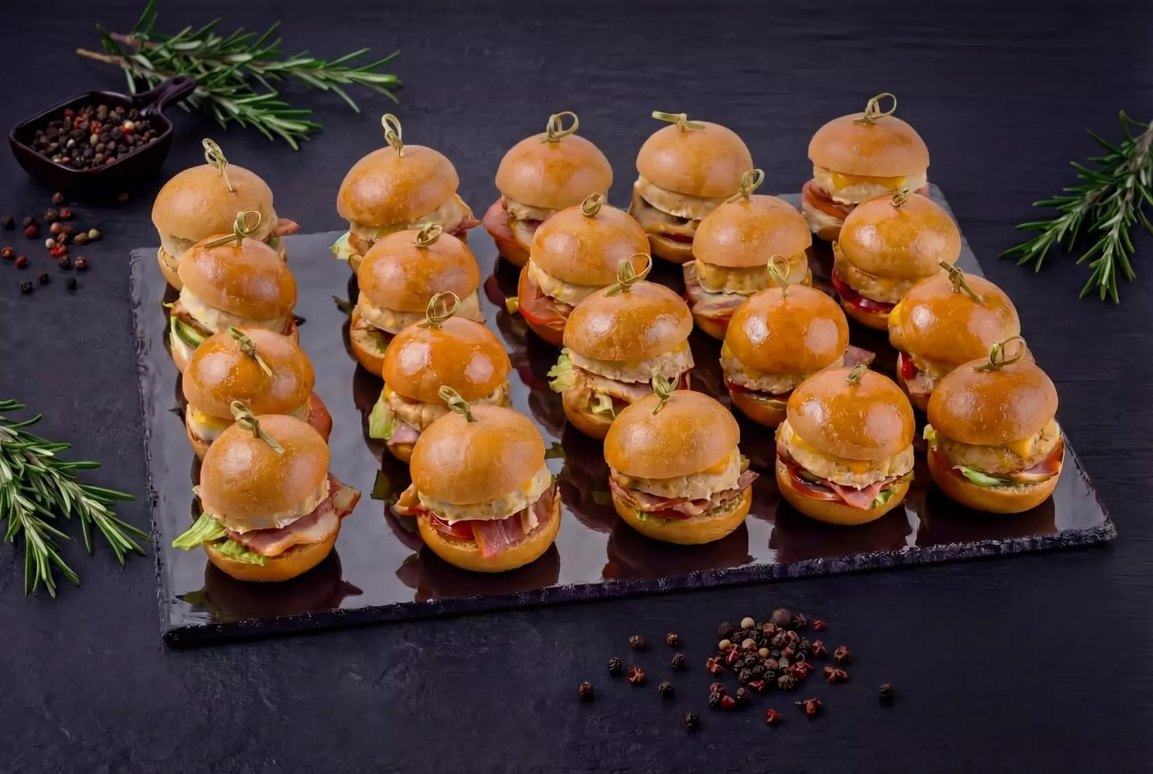 Сет бургеров с курицей и беконом #4, 20 шт