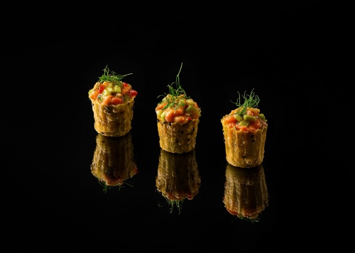 Тарталетка с тартаром из лосося и гуакамоле, 12 шт