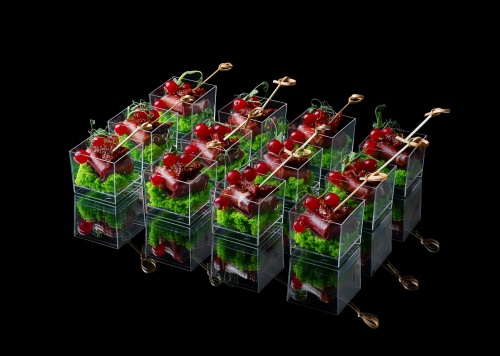 Буше из брезаолы с вялеными томатами и кремом блю чиз, 12 шт