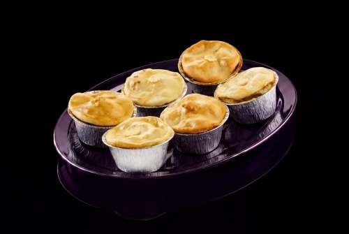 Венгерский гуляш под корочкой из теста (600 гр.)