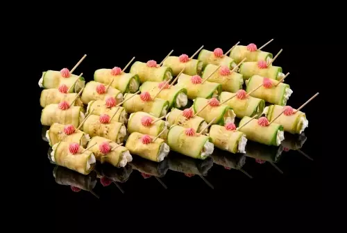 Рулетики из цукини с курицей