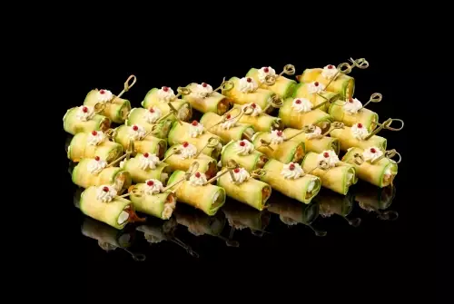 Рулетики из цукини с сыром