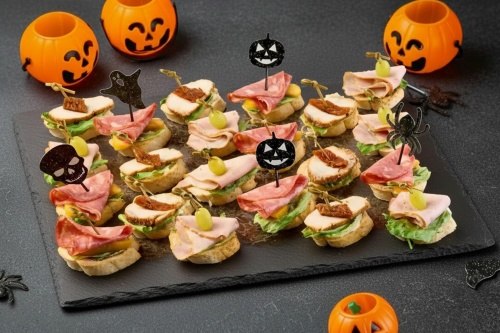 Сет из мясных брускетт (Halloween)