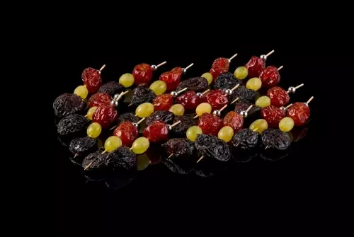 Шашлычки из сухофруктов