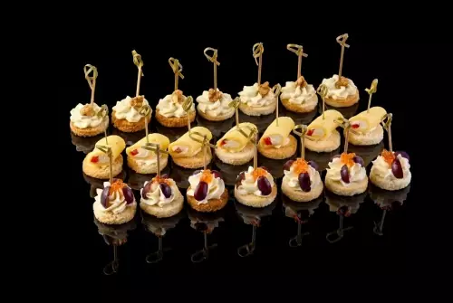 Сырные канапе