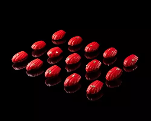 Пирожное мадлен "Красный бархат"