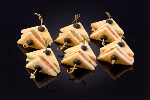 Сэндвичи с красной рыбой