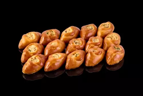 Пирожки с масляной рыбой