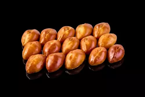 Мини-пирожки с рисом, яйцом и луком