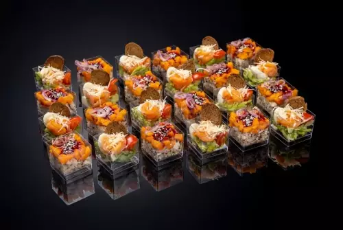 Веррины с салатами "Цезарь" с лососем и "Индейка с киноа и тыквой", 24 шт