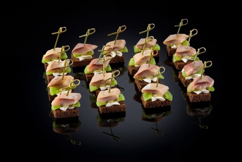 Канапе с сельдью "Fish Fusion"