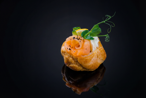 Профитроли с семгой, с грибным муссом и зеленью, с курицей и соусом «Цезарь», 21 шт - #2
