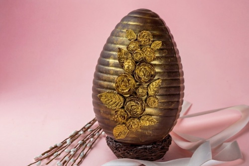 Большое шоколадное яйцо «Фантазия» с оригинальной начинкой - #4