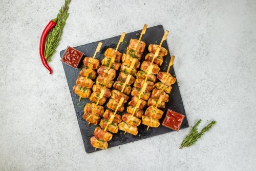 Филе куриное в беконе с соусом сальса, 20 шт - #3