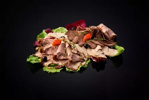 Мясные деликатесы