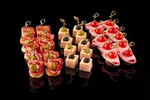 Набор мясных канапе "Wurst Haus"