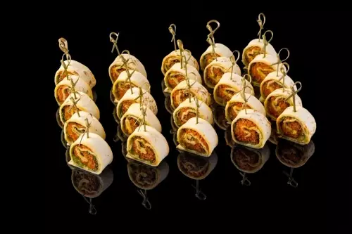 Рулетики из тортилий с овощами, 30/50 шт